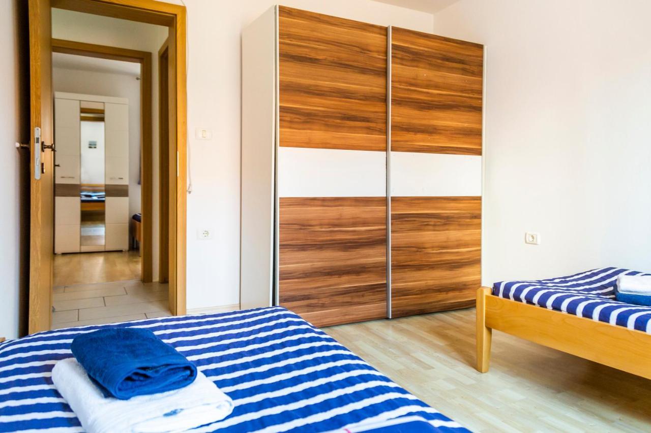 Sunny Old Town Apartment Koper Luaran gambar