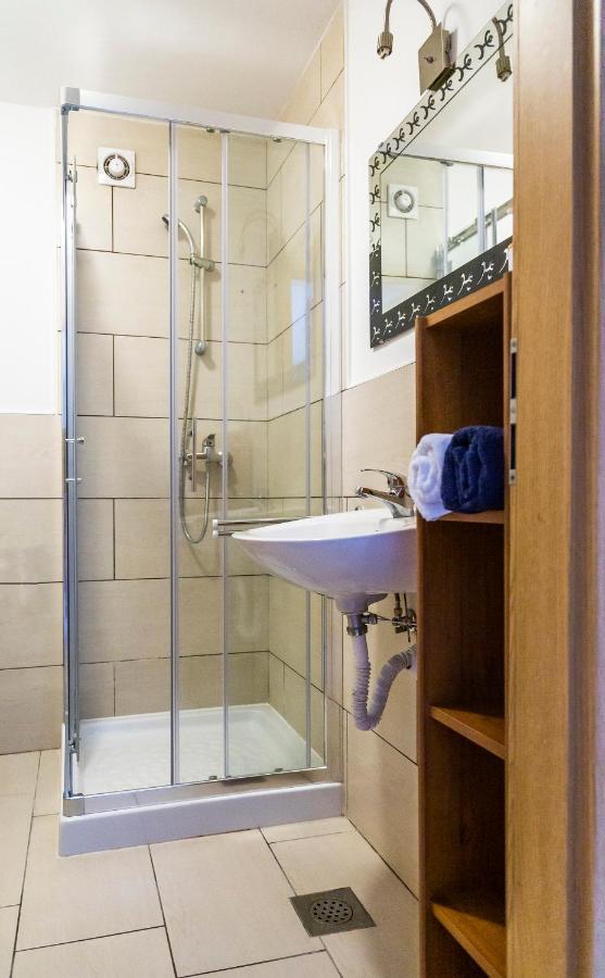 Sunny Old Town Apartment Koper Luaran gambar