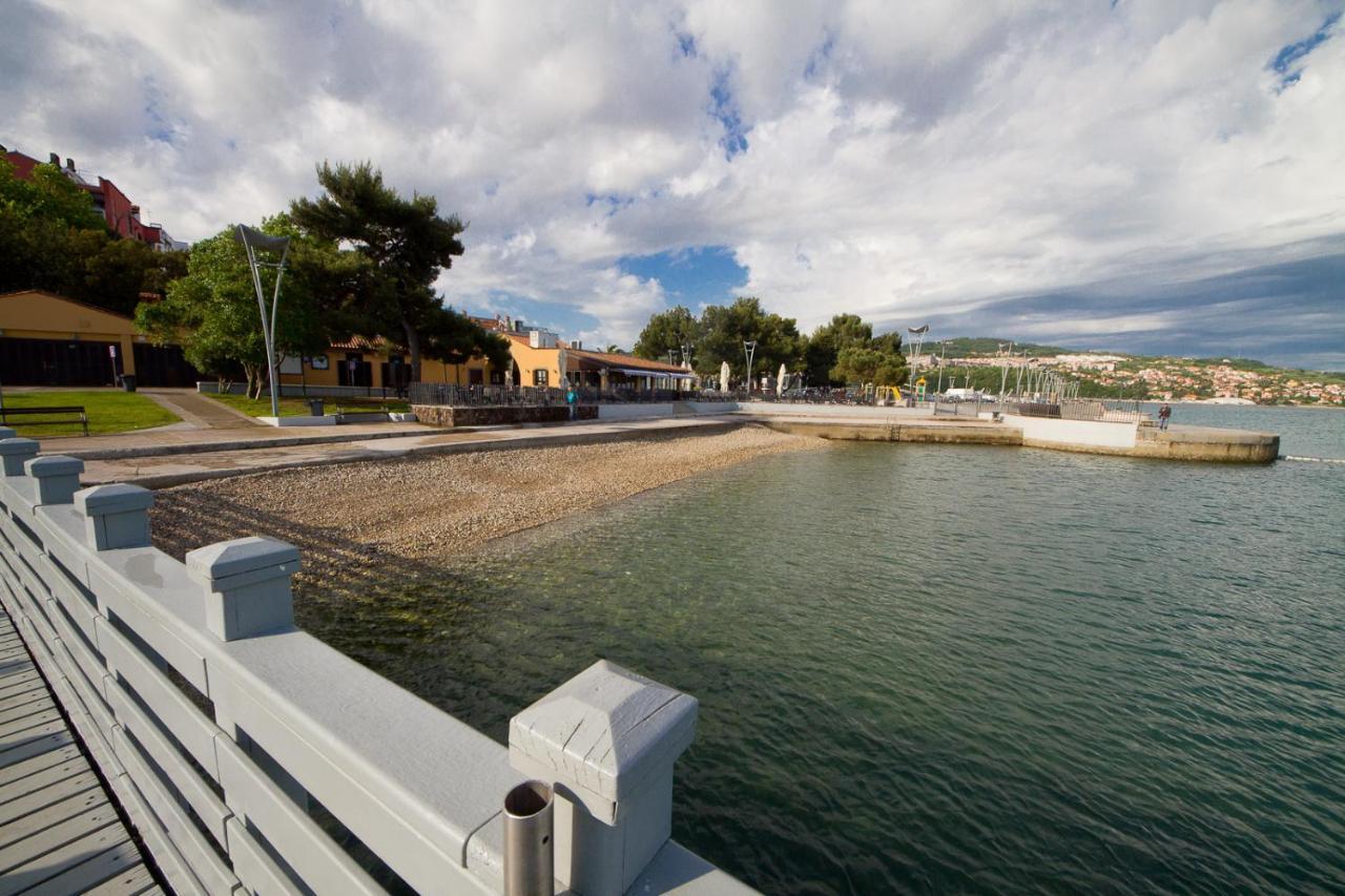Sunny Old Town Apartment Koper Luaran gambar