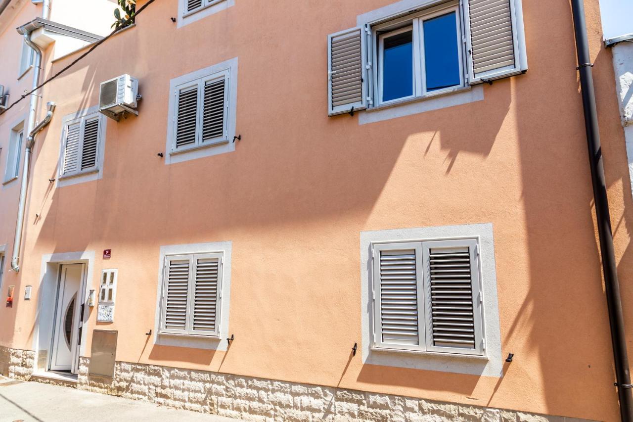 Sunny Old Town Apartment Koper Luaran gambar